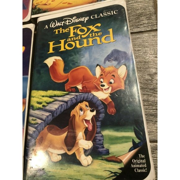 Lot of‎ 4 Disney Black Diamond Edition Classic VHS Clamshell Aladdin Fox Hound - Picture 12 of 12